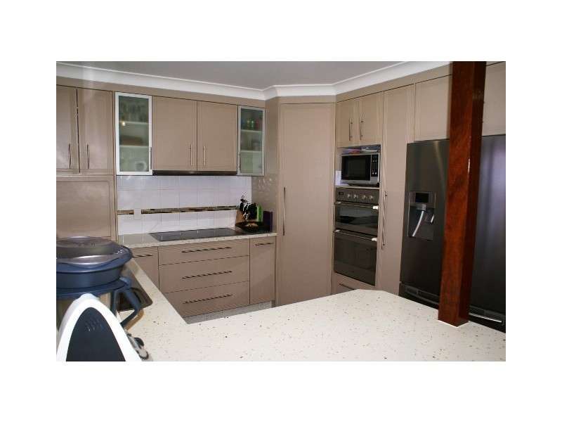 2 Edward Street, Rosewood QLD 4340