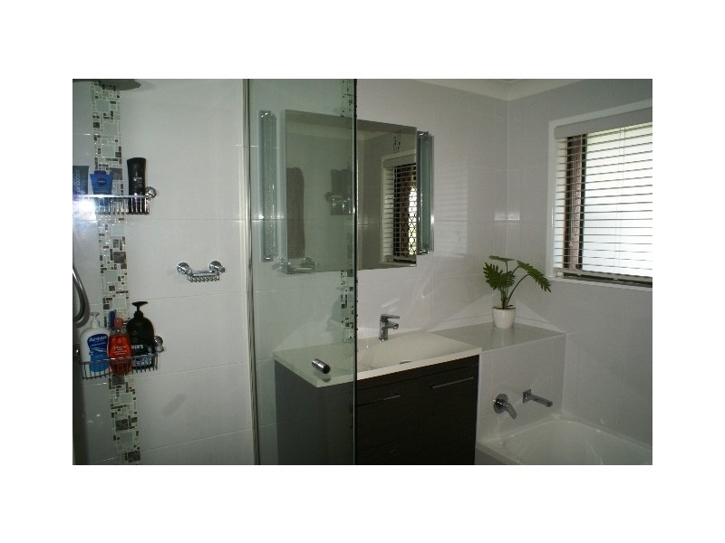 2 Edward Street, Rosewood QLD 4340