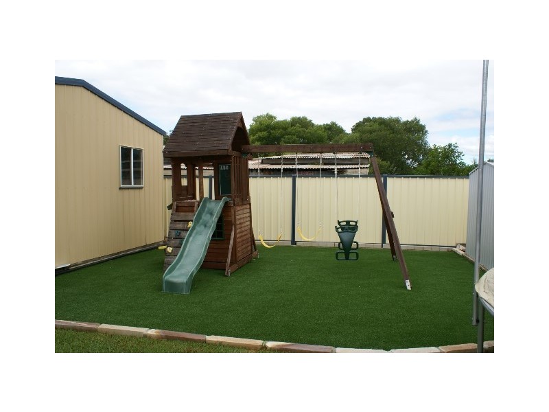 2 Edward Street, Rosewood QLD 4340