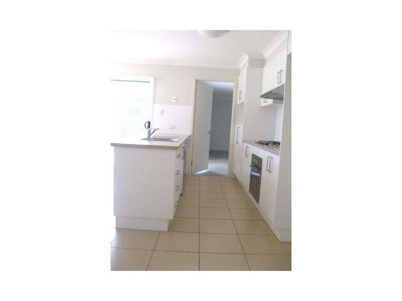 32 Ronayne Circle, One Mile QLD 4305