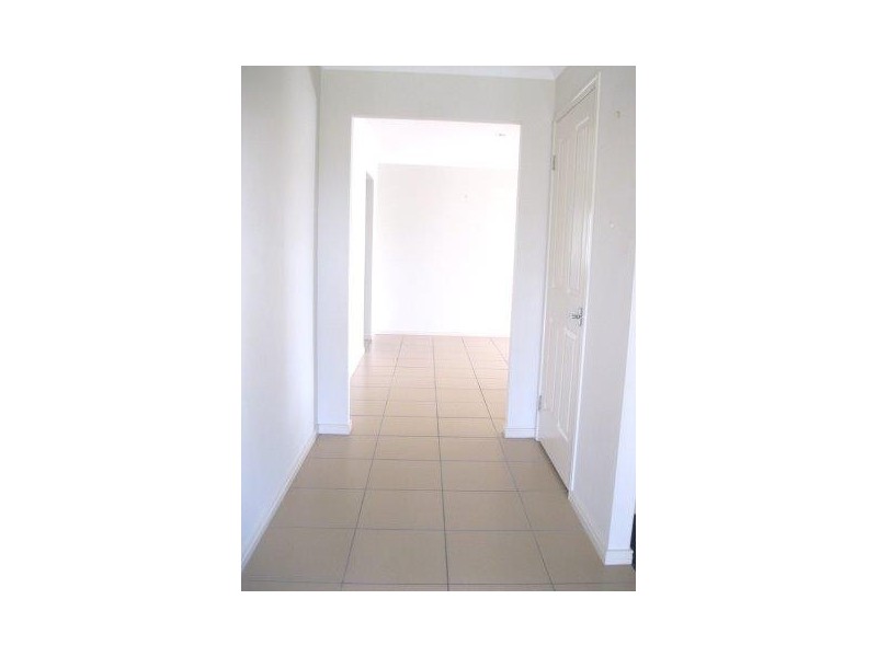 32 Ronayne Circle, One Mile QLD 4305