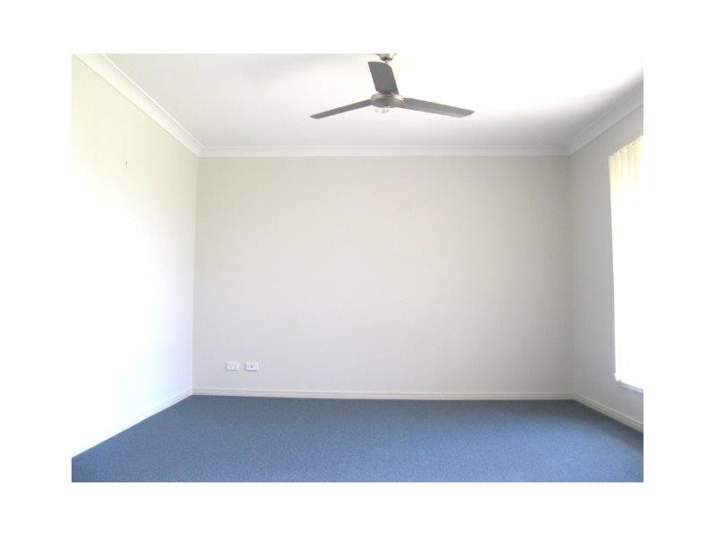 32 Ronayne Circle, One Mile QLD 4305