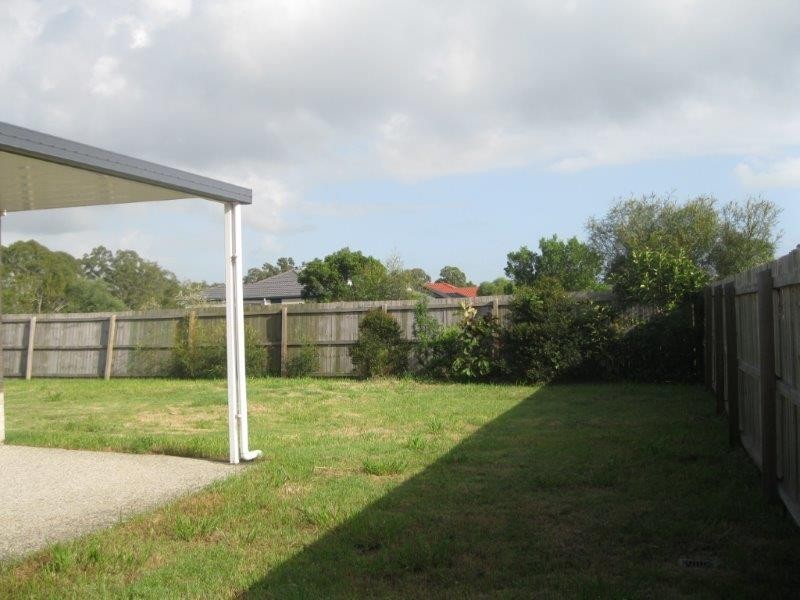 32 Ronayne Circle, One Mile QLD 4305