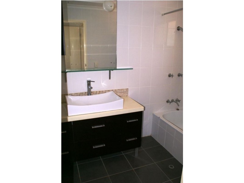 1/16 Cockrem Street, Brassall QLD 4305