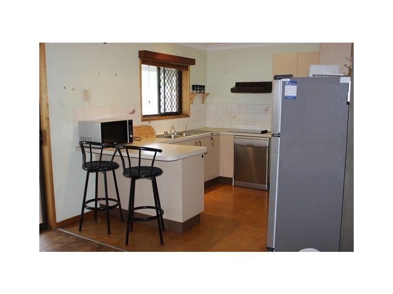 107 Mary Street, Blackstone QLD 4304