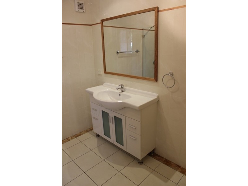 14 Liverpool Street, North Ipswich QLD 4305