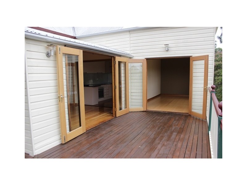 14 Liverpool Street, North Ipswich QLD 4305