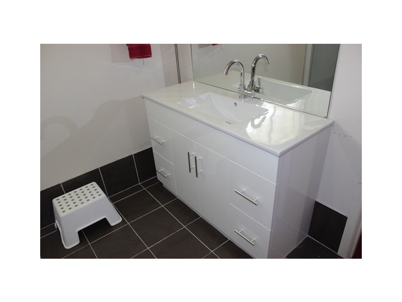 21 Dorsey Crescent, Bundamba QLD 4304