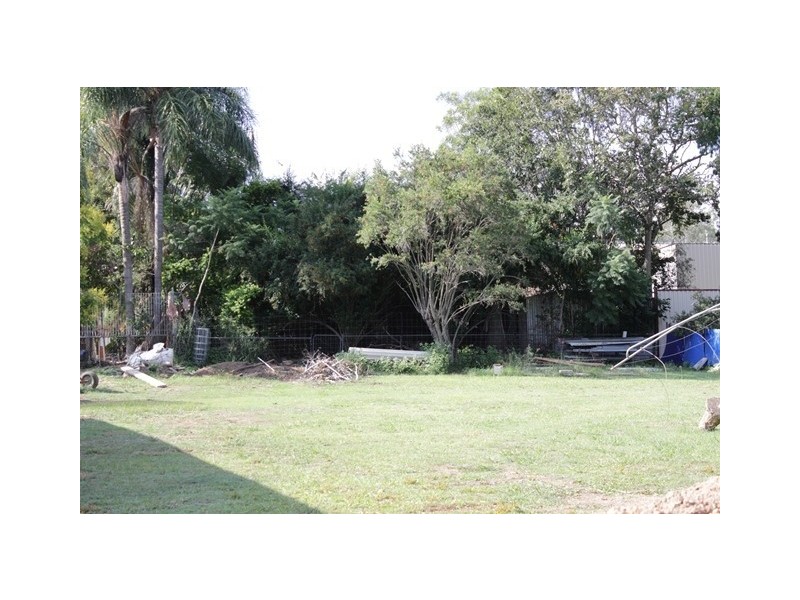 27 Wellen Street, Bundamba QLD 4304