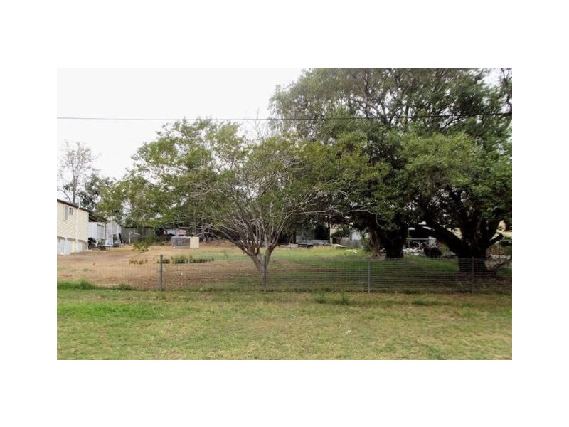 27 Wellen Street, Bundamba QLD 4304