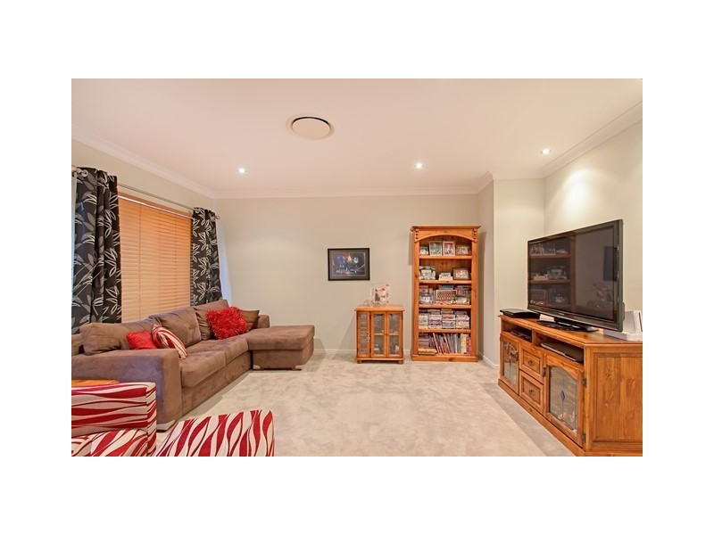 68 Cabernet Crescent, Pine Mountain QLD 4306