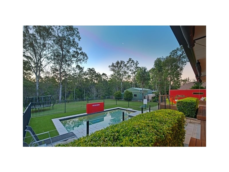 68 Cabernet Crescent, Pine Mountain QLD 4306