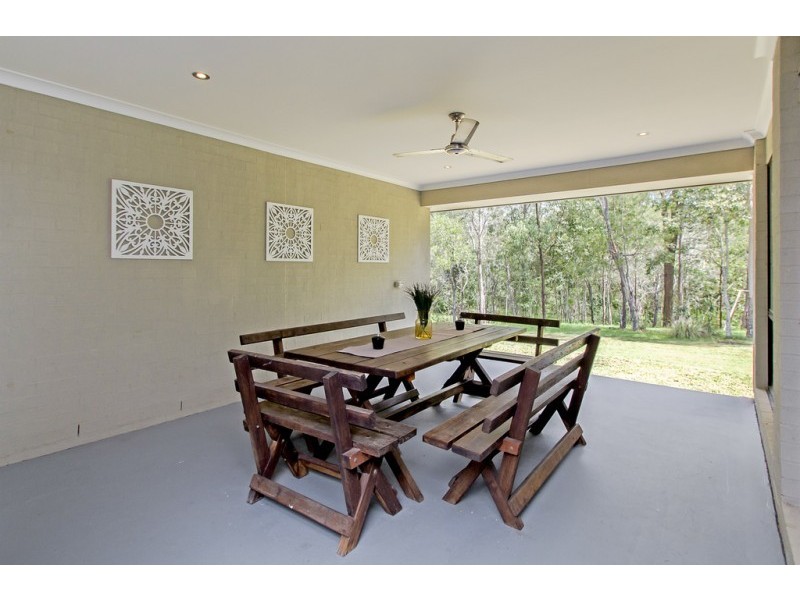 10 Merlot Place, Pine Mountain QLD 4306