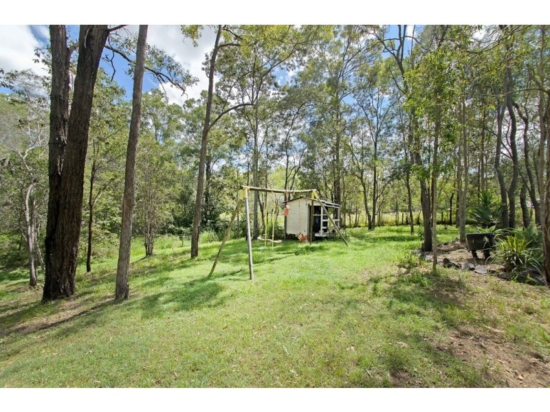 10 Merlot Place, Pine Mountain QLD 4306