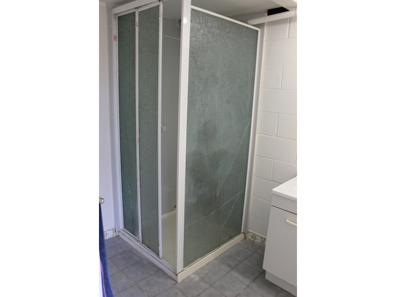 20 Easton Street, Silkstone QLD 4304