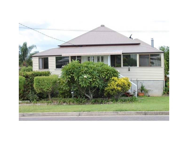 20 Easton Street, Silkstone QLD 4304