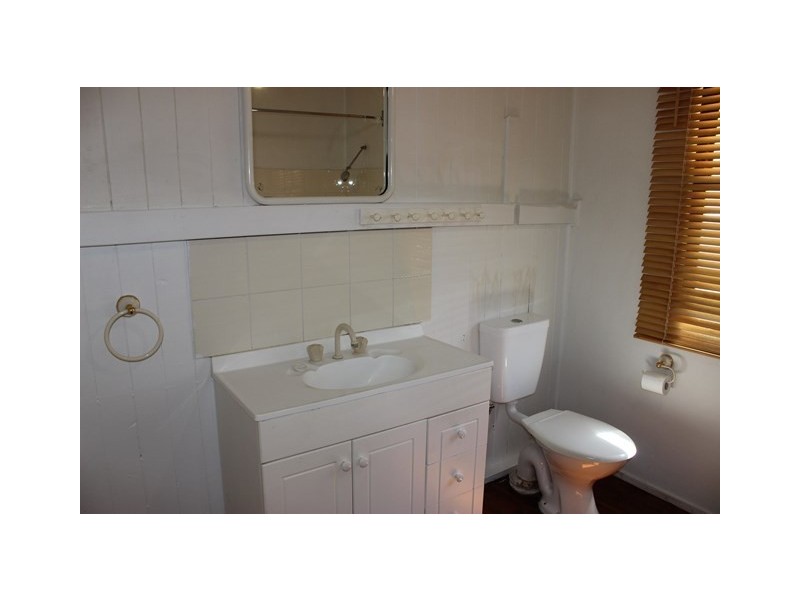 10 Whittaker Street, North Ipswich QLD 4305