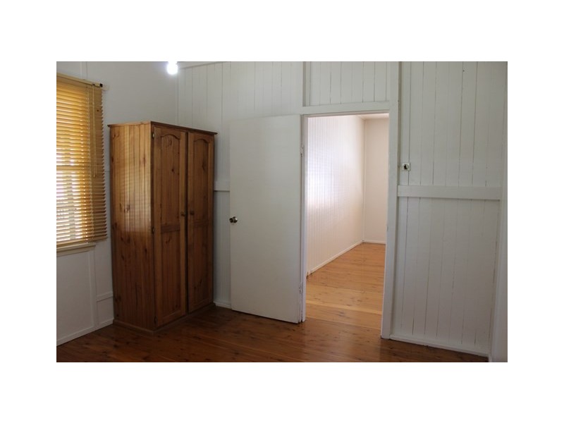 10 Whittaker Street, North Ipswich QLD 4305