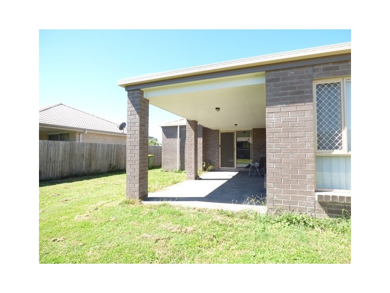 2 Nixon Drive, North Booval QLD 4304