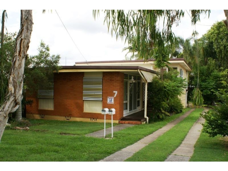 1/7 Marian Street, Booval QLD 4304