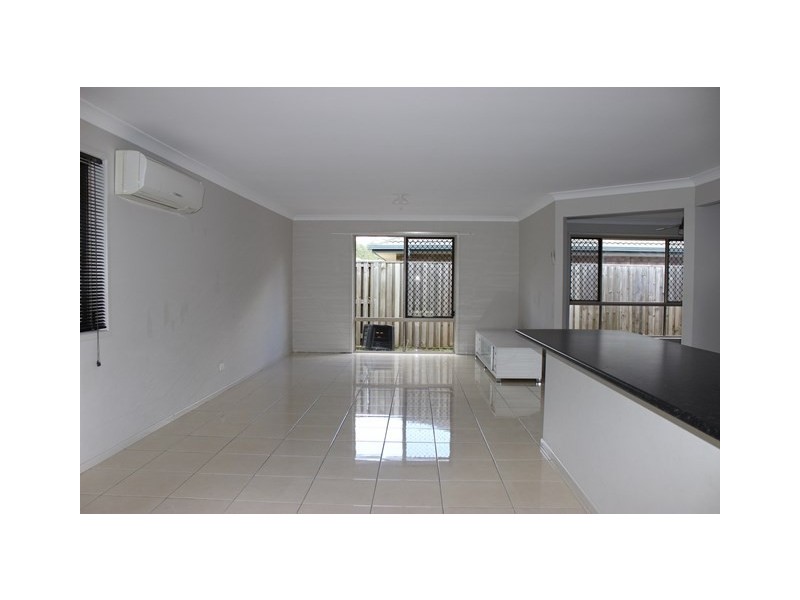 6 Broadwood Street, Fernvale QLD 4306