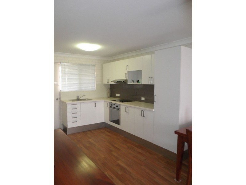 6/160 Glebe Road, Booval QLD 4304