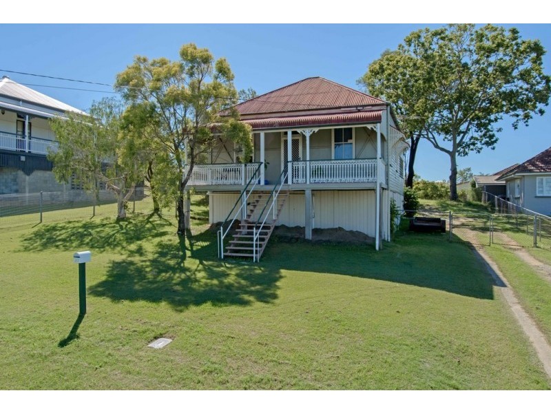32 Hill Street, North Ipswich QLD 4305