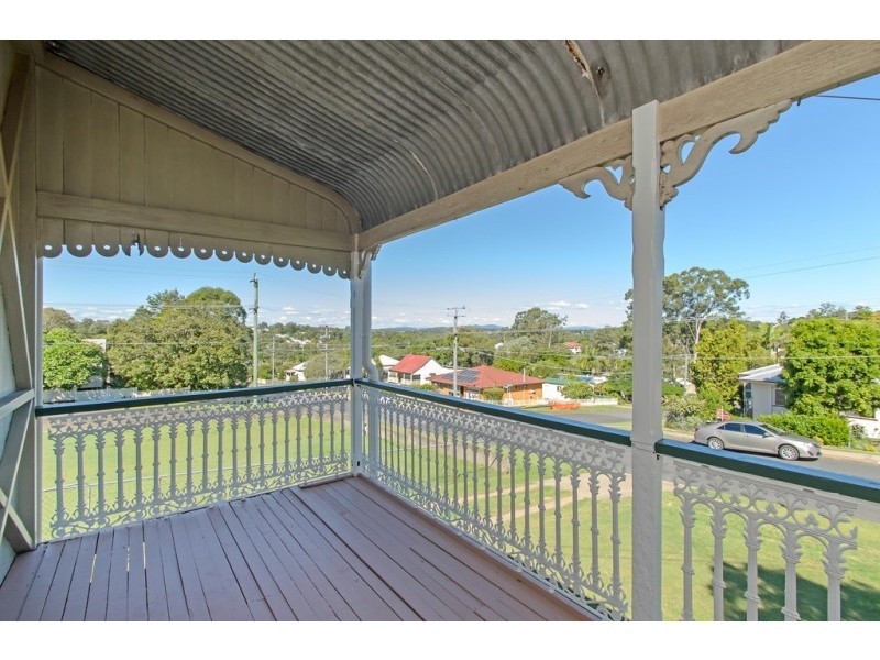 32 Hill Street, North Ipswich QLD 4305