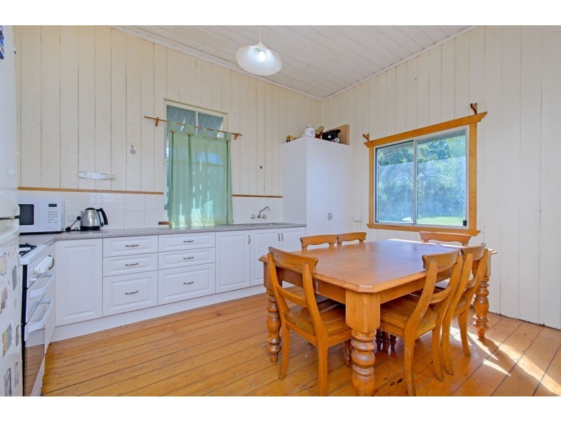 32 Hill Street, North Ipswich QLD 4305