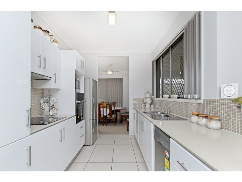 11 Iris Court, Yamanto QLD 4305