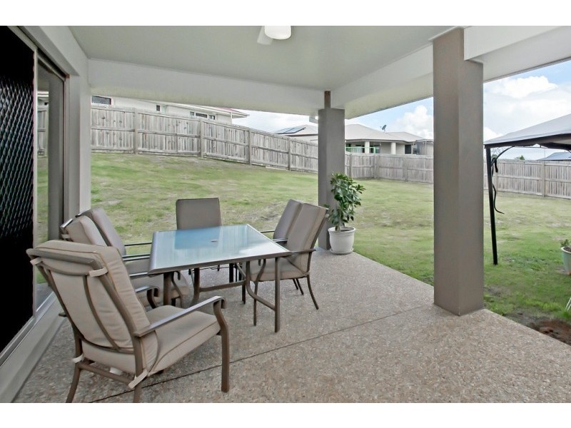 11 Iris Court, Yamanto QLD 4305