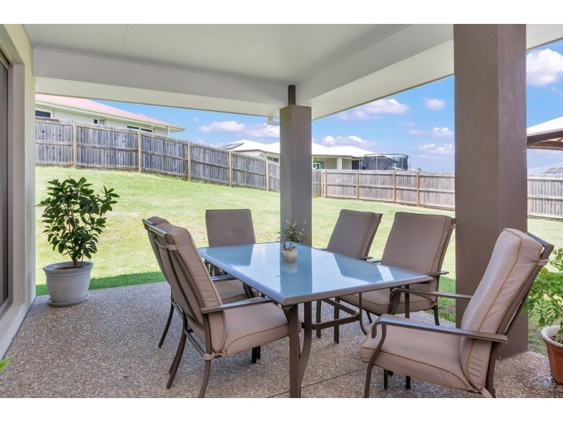 11 Iris Court, Yamanto QLD 4305