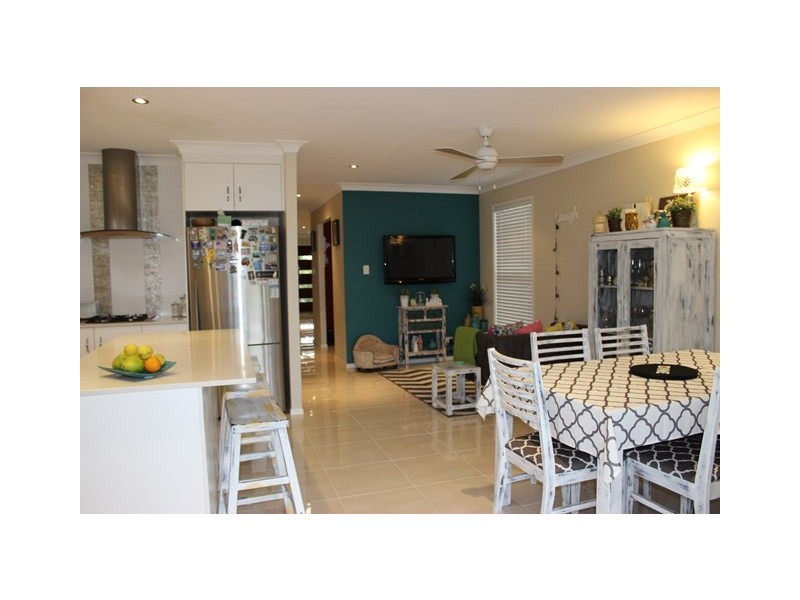 9 Waight Street, Rosewood QLD 4340