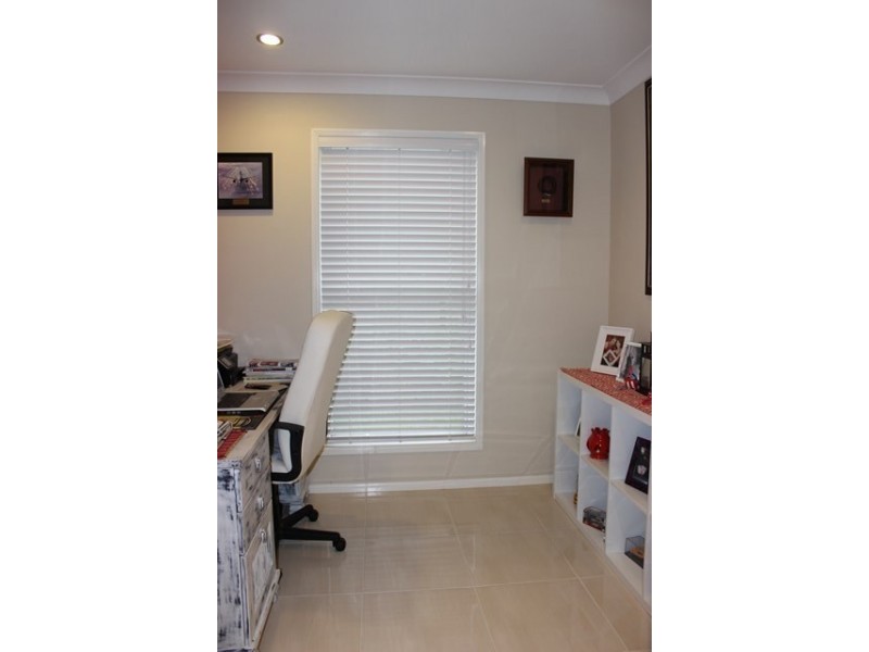 9 Waight Street, Rosewood QLD 4340