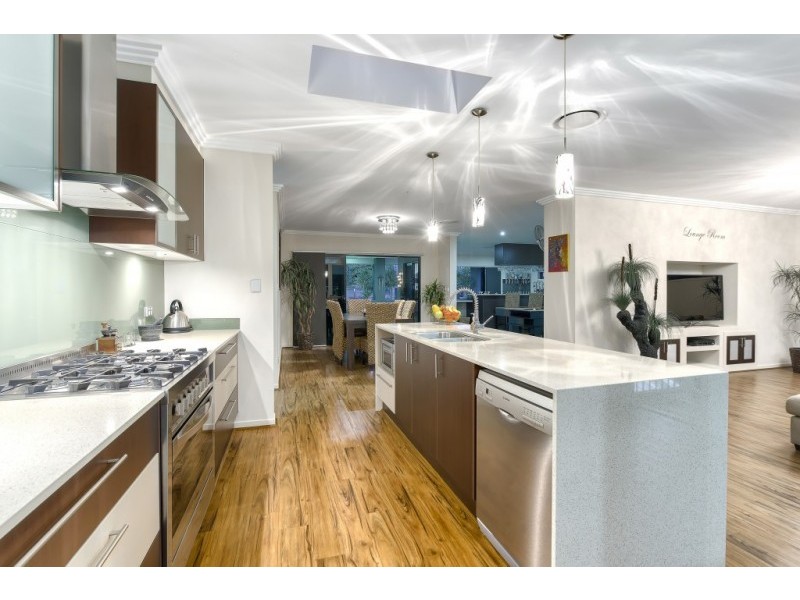 33 Ambrose Drive, Augustine Heights QLD 4300