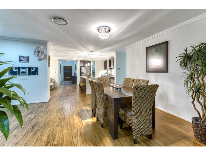 33 Ambrose Drive, Augustine Heights QLD 4300