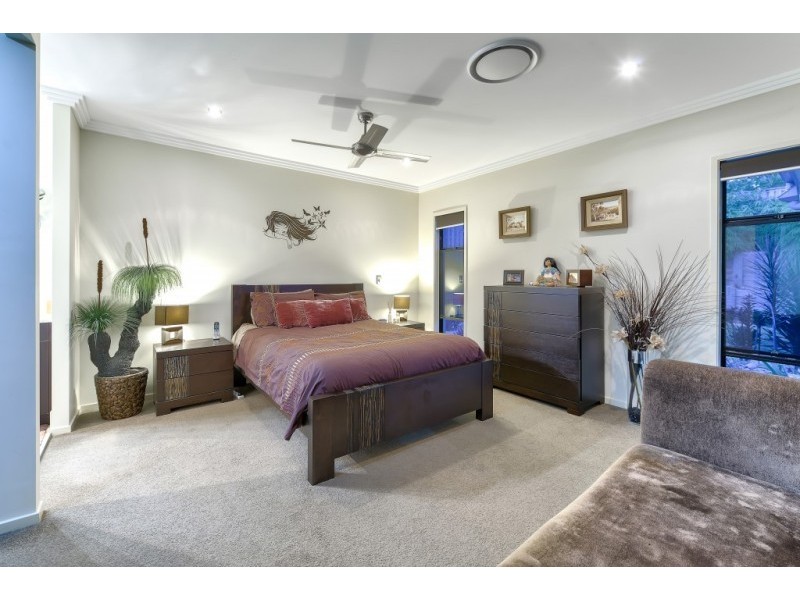 33 Ambrose Drive, Augustine Heights QLD 4300