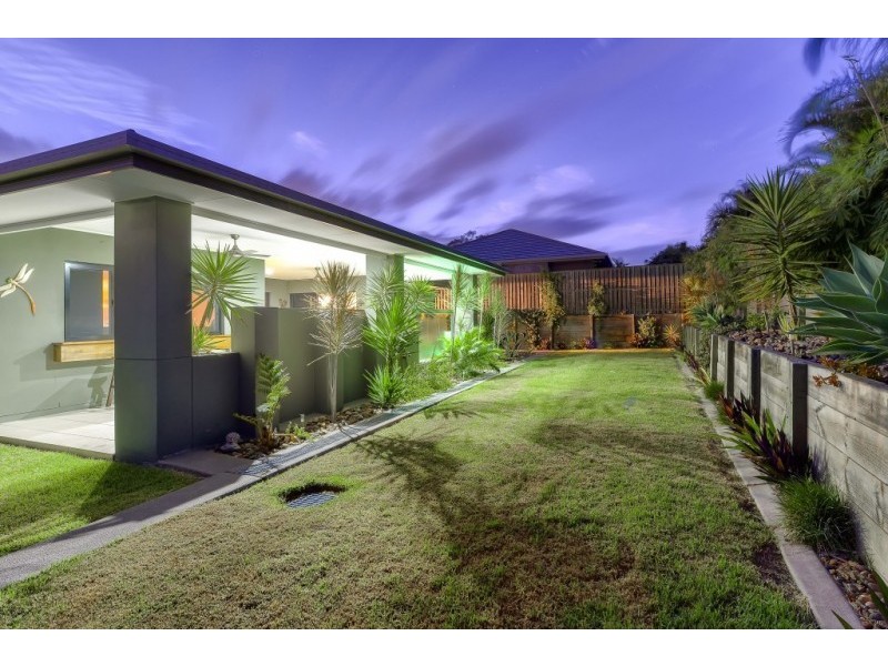 33 Ambrose Drive, Augustine Heights QLD 4300