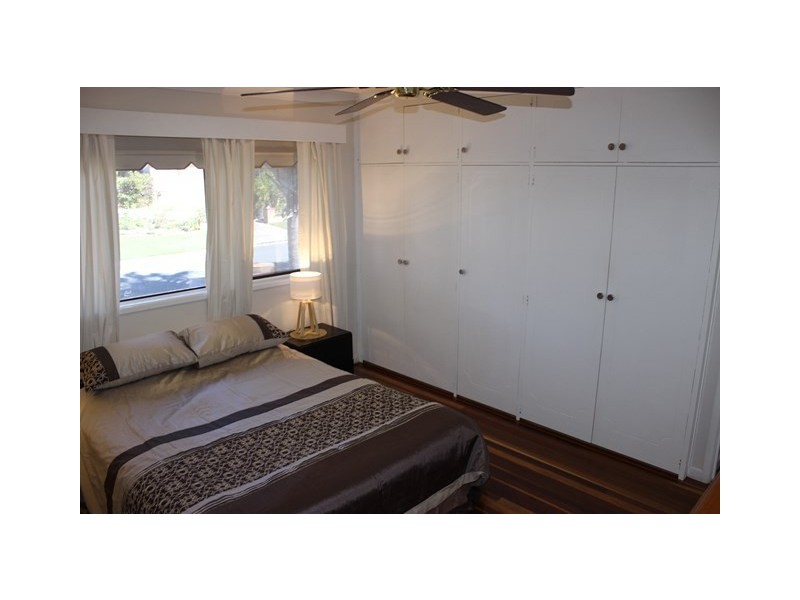 14 Cooinda Street, Eastern Heights QLD 4305