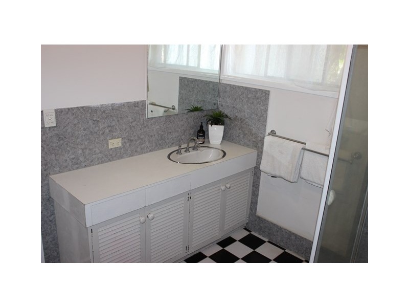 14 Cooinda Street, Eastern Heights QLD 4305