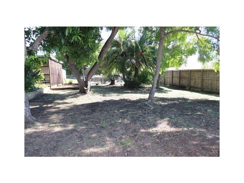 14 Cooinda Street, Eastern Heights QLD 4305
