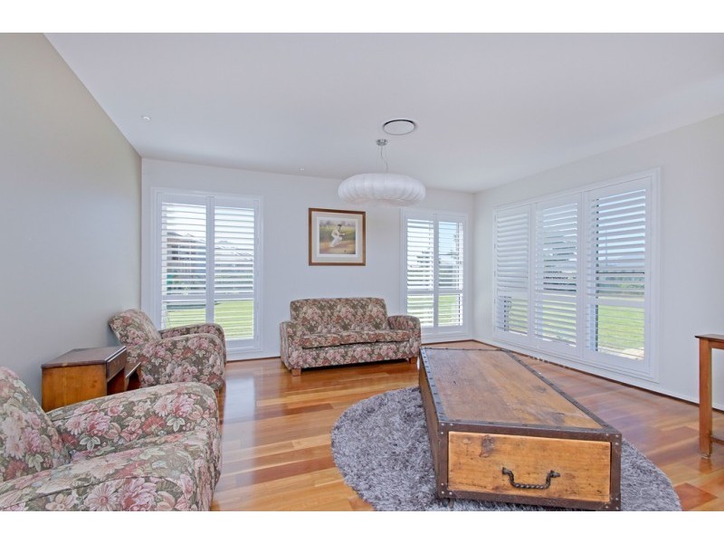 38 Waterfront Drive, Karalee QLD 4306