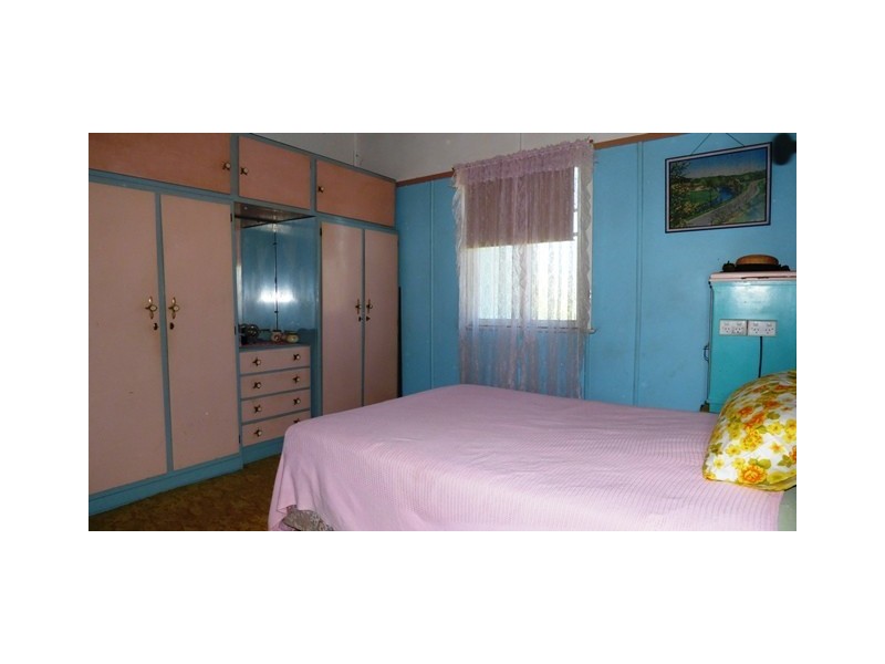 54 Lowry Street, North Ipswich QLD 4305