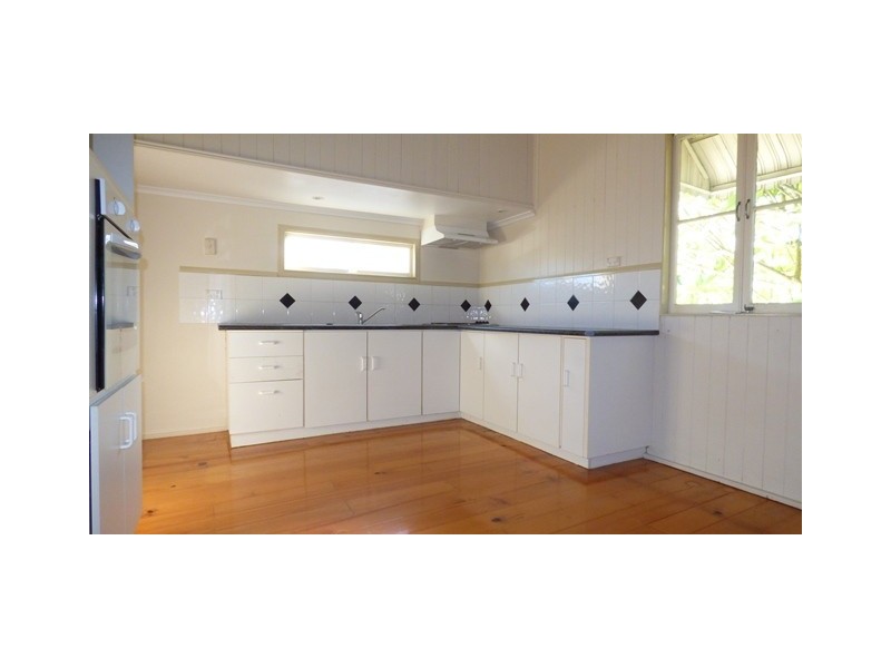 15 Chubb Street, One Mile QLD 4305