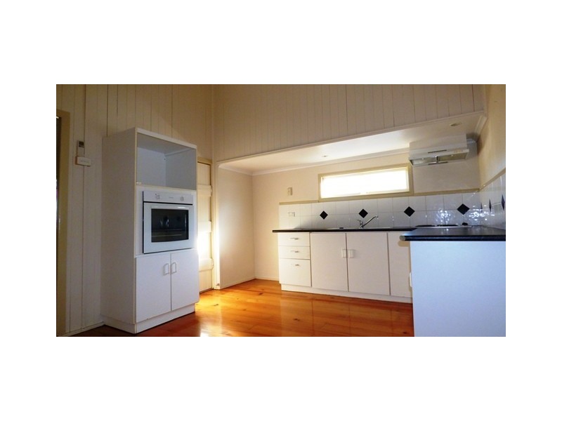 15 Chubb Street, One Mile QLD 4305