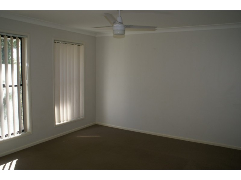 20 Bickle Place, North Booval QLD 4304