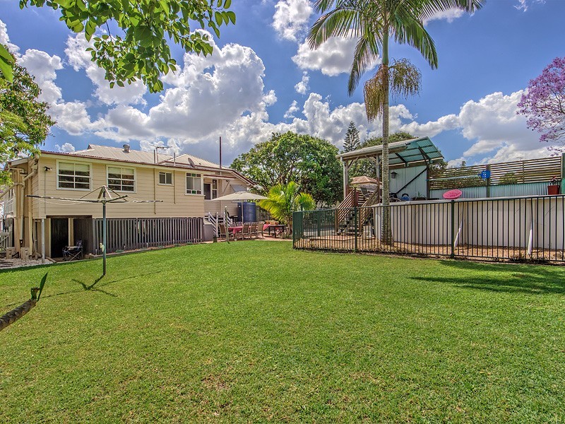 5 Stephenson Street, Sadliers Crossing QLD 4305
