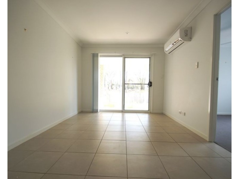 2/56 Pendragon Street, Raceview QLD 4305