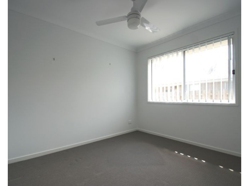 2/56 Pendragon Street, Raceview QLD 4305