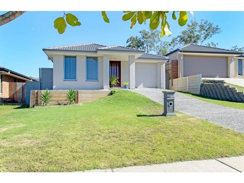 42 Essex Street, Chuwar QLD 4306